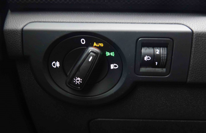 VOLKSWAGEN_VOLKSWAGEN_T_CROSS_2549632_9.jpg