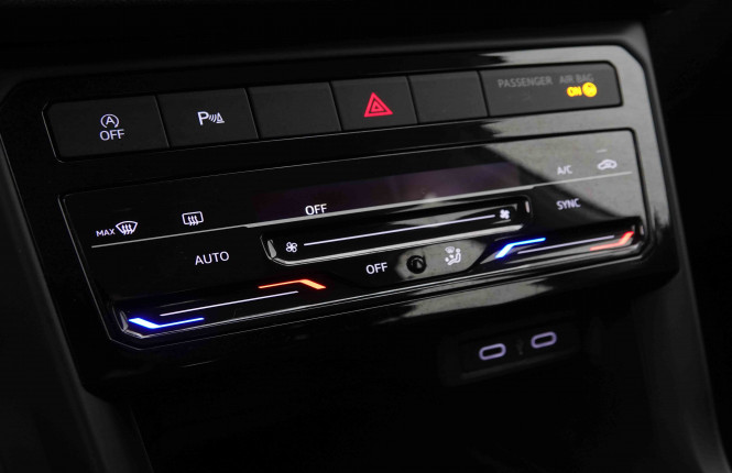 VOLKSWAGEN_VOLKSWAGEN_T_CROSS_2551102_13.jpg VOLKSWAGEN_VOLKSWAGEN_T_CROSS_2551102_13.jpg