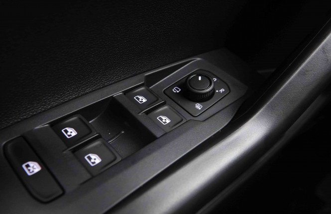 VOLKSWAGEN_VOLKSWAGEN_T_CROSS_2551145_19.jpg VOLKSWAGEN_VOLKSWAGEN_T_CROSS_2551145_19.jpg