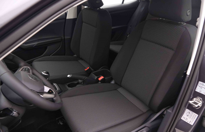 VOLKSWAGEN_VOLKSWAGEN_T_CROSS_2551145_6.jpg VOLKSWAGEN_VOLKSWAGEN_T_CROSS_2551145_6.jpg