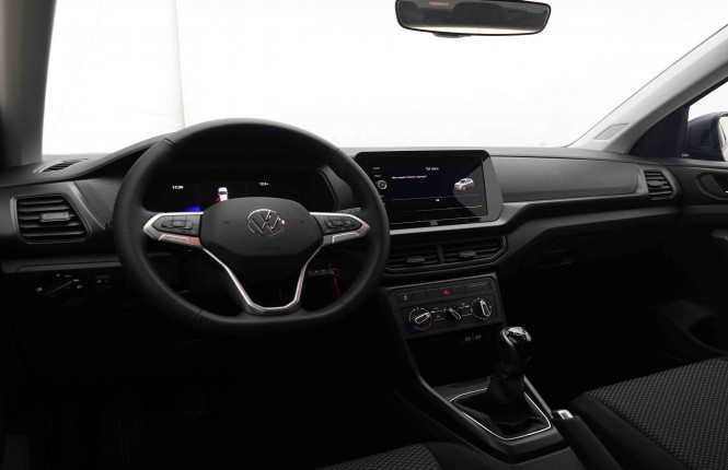 VOLKSWAGEN_VOLKSWAGEN_T_CROSS_2551145_7.jpg VOLKSWAGEN_VOLKSWAGEN_T_CROSS_2551145_7.jpg