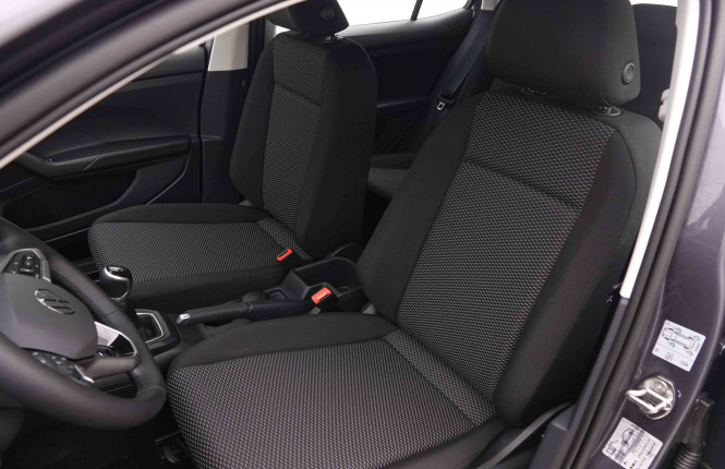 VOLKSWAGEN_VOLKSWAGEN_T_CROSS_2551146_6.jpg VOLKSWAGEN_VOLKSWAGEN_T_CROSS_2551146_6.jpg