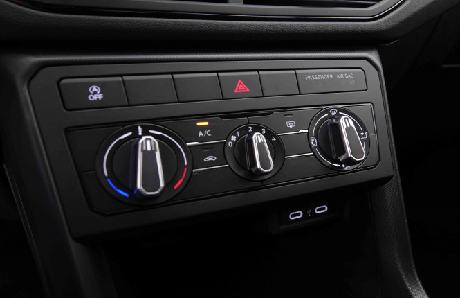 VOLKSWAGEN_VOLKSWAGEN_T_CROSS_2551147_13.jpg VOLKSWAGEN_VOLKSWAGEN_T_CROSS_2551147_13.jpg