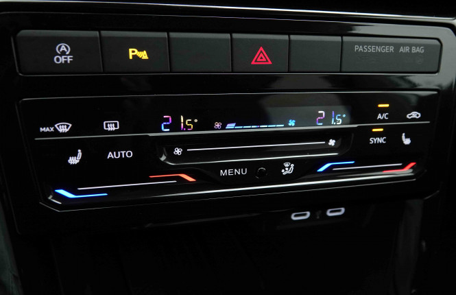 VOLKSWAGEN_VOLKSWAGEN_T_CROSS_2653072_13.jpg VOLKSWAGEN_VOLKSWAGEN_T_CROSS_2653072_13.jpg