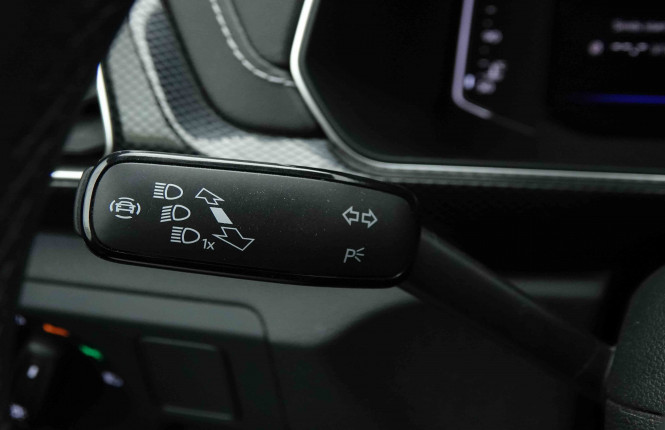 VOLKSWAGEN_VOLKSWAGEN_T_CROSS_2653245_14.jpg