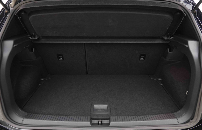 VOLKSWAGEN_VOLKSWAGEN_T_CROSS_2653245_5.jpg