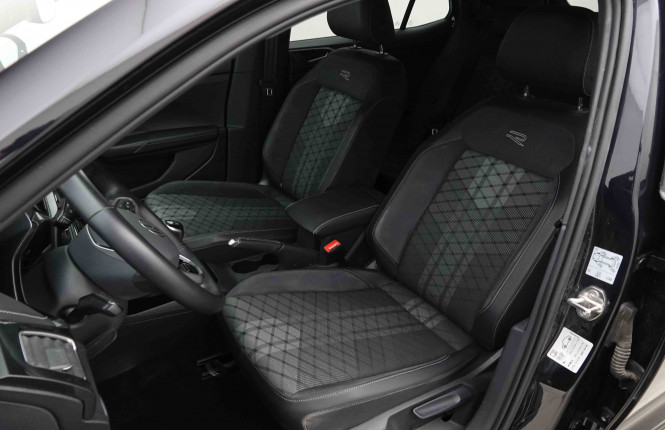 VOLKSWAGEN_VOLKSWAGEN_T_CROSS_2653245_6.jpg