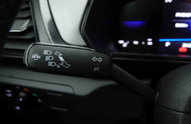 VOLKSWAGEN_VOLKSWAGEN_T_CROSS_2653621_14.jpg