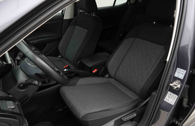 VOLKSWAGEN_VOLKSWAGEN_T_CROSS_2653624_6.jpg VOLKSWAGEN_VOLKSWAGEN_T_CROSS_2653624_6.jpg