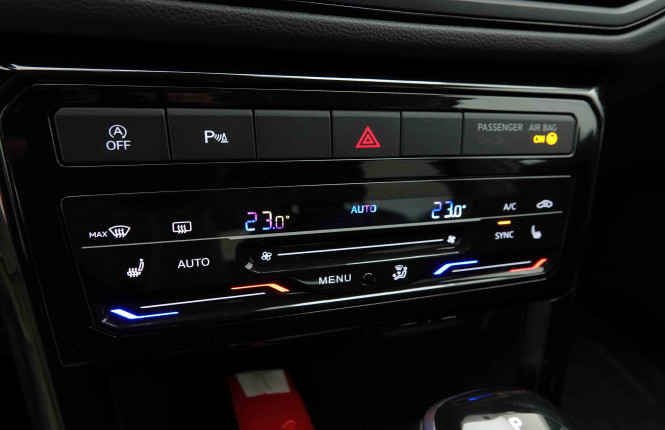 VOLKSWAGEN_VOLKSWAGEN_T_CROSS_2653626_12.jpg