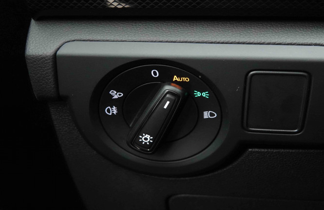 VOLKSWAGEN_VOLKSWAGEN_T_CROSS_2653628_19.jpg