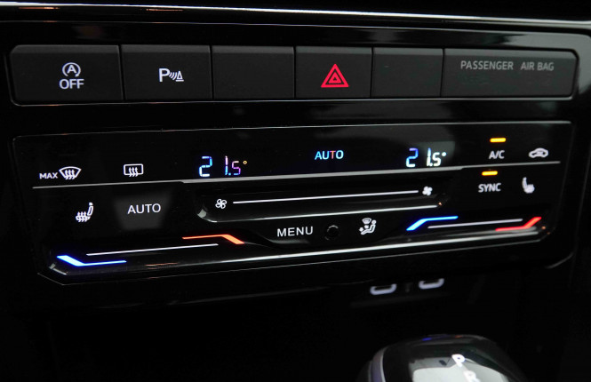VOLKSWAGEN_VOLKSWAGEN_T_CROSS_2653629_13.jpg VOLKSWAGEN_VOLKSWAGEN_T_CROSS_2653629_13.jpg