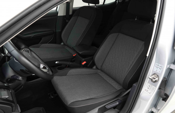VOLKSWAGEN_VOLKSWAGEN_T_CROSS_2653629_6.jpg VOLKSWAGEN_VOLKSWAGEN_T_CROSS_2653629_6.jpg