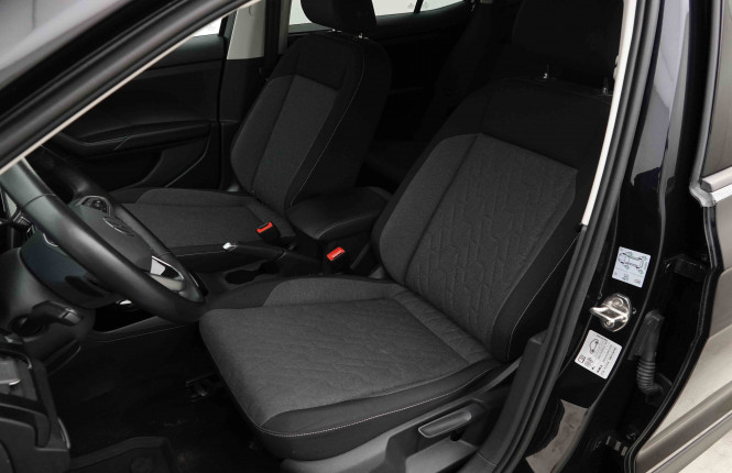 VOLKSWAGEN_VOLKSWAGEN_T_CROSS_2653632_6.jpg VOLKSWAGEN_VOLKSWAGEN_T_CROSS_2653632_6.jpg