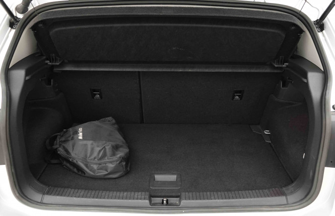 VOLKSWAGEN_VOLKSWAGEN_T_CROSS_2653633_5.jpg