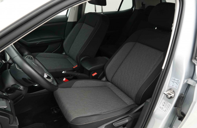 VOLKSWAGEN_VOLKSWAGEN_T_CROSS_2653633_6.jpg