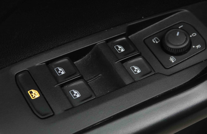 VOLKSWAGEN_VOLKSWAGEN_T_CROSS_2653634_19.jpg VOLKSWAGEN_VOLKSWAGEN_T_CROSS_2653634_19.jpg