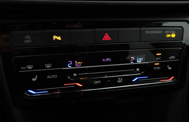 VOLKSWAGEN_VOLKSWAGEN_T_CROSS_2653687_12.jpg VOLKSWAGEN_VOLKSWAGEN_T_CROSS_2653687_12.jpg