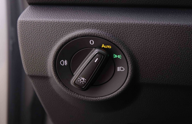VOLKSWAGEN_VOLKSWAGEN_T_ROC_2548323_8.jpg