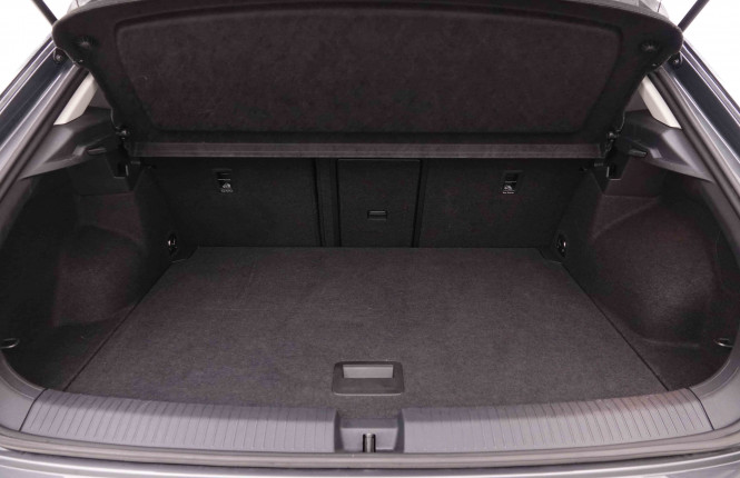 VOLKSWAGEN_VOLKSWAGEN_T_ROC_2550142_5.jpg VOLKSWAGEN_VOLKSWAGEN_T_ROC_2550142_5.jpg