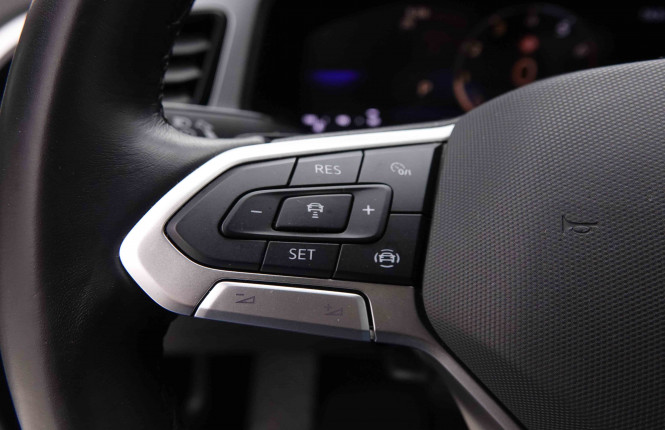 VOLKSWAGEN_VOLKSWAGEN_T_ROC_2550144_16.jpg VOLKSWAGEN_VOLKSWAGEN_T_ROC_2550144_16.jpg