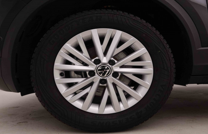 VOLKSWAGEN_VOLKSWAGEN_T_ROC_2550489_23.jpg
