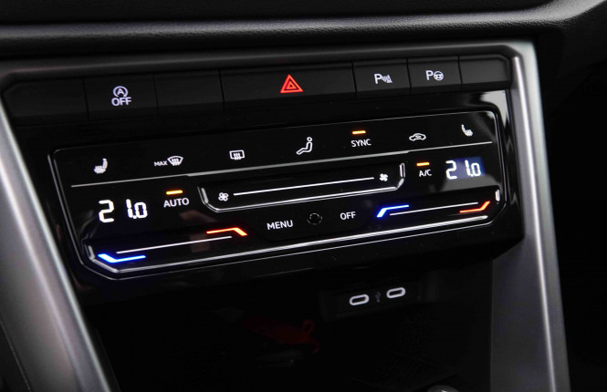 VOLKSWAGEN_VOLKSWAGEN_T_ROC_2550720_14.jpg VOLKSWAGEN_VOLKSWAGEN_T_ROC_2550720_14.jpg