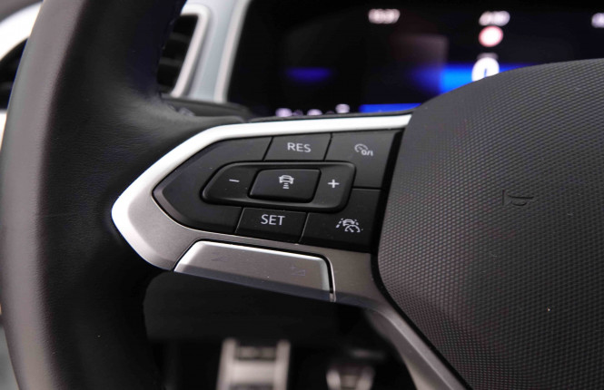 VOLKSWAGEN_VOLKSWAGEN_T_ROC_2550893_16.jpg VOLKSWAGEN_VOLKSWAGEN_T_ROC_2550893_16.jpg