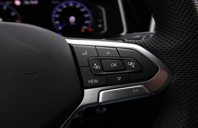 VOLKSWAGEN_VOLKSWAGEN_T_ROC_2551454_19.jpg VOLKSWAGEN_VOLKSWAGEN_T_ROC_2551454_19.jpg