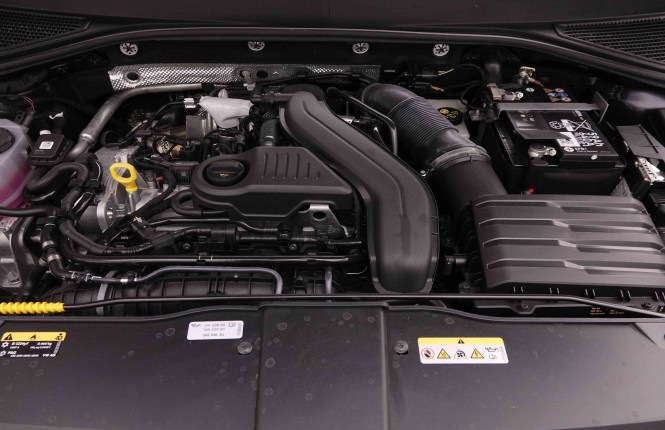 VOLKSWAGEN_VOLKSWAGEN_T_ROC_2551456_23.jpg VOLKSWAGEN_VOLKSWAGEN_T_ROC_2551456_23.jpg