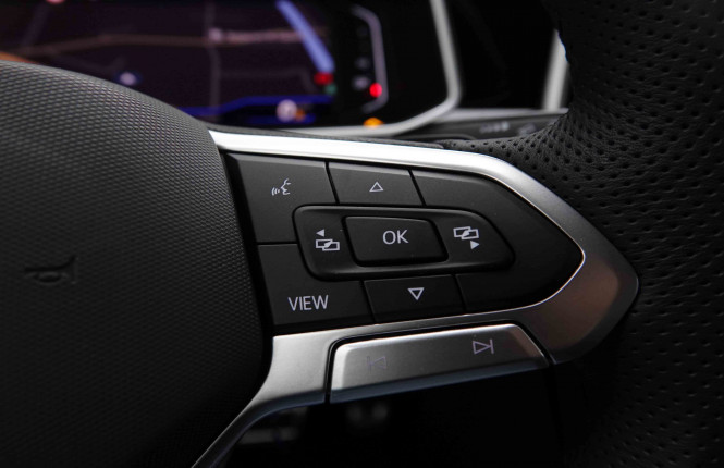 VOLKSWAGEN_VOLKSWAGEN_T_ROC_2551457_19.jpg VOLKSWAGEN_VOLKSWAGEN_T_ROC_2551457_19.jpg