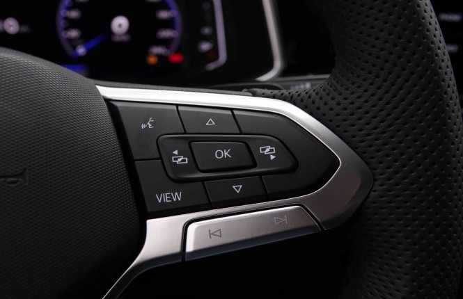 VOLKSWAGEN_VOLKSWAGEN_T_ROC_2551466_19.jpg VOLKSWAGEN_VOLKSWAGEN_T_ROC_2551466_19.jpg