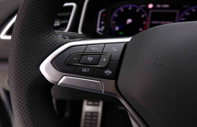 VOLKSWAGEN_VOLKSWAGEN_T_ROC_2551467_18.jpg VOLKSWAGEN_VOLKSWAGEN_T_ROC_2551467_18.jpg