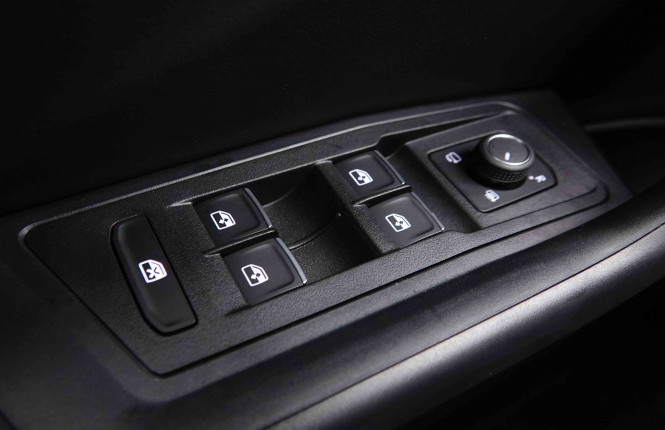 VOLKSWAGEN_VOLKSWAGEN_T_ROC_2551467_21.jpg VOLKSWAGEN_VOLKSWAGEN_T_ROC_2551467_21.jpg