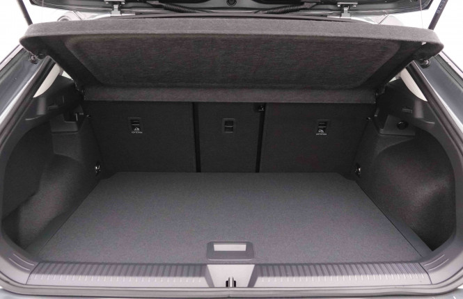 VOLKSWAGEN_VOLKSWAGEN_T_ROC_2551695_5.jpg VOLKSWAGEN_VOLKSWAGEN_T_ROC_2551695_5.jpg