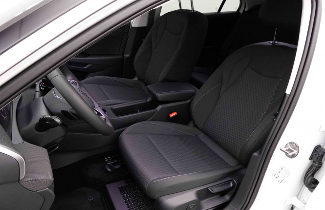 VOLKSWAGEN_VOLKSWAGEN_T_ROC_2653394_6.jpg VOLKSWAGEN_VOLKSWAGEN_T_ROC_2653394_6.jpg