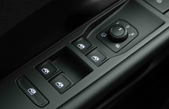 VOLKSWAGEN_VOLKSWAGEN_T_ROC_2653439_20.jpg VOLKSWAGEN_VOLKSWAGEN_T_ROC_2653439_20.jpg