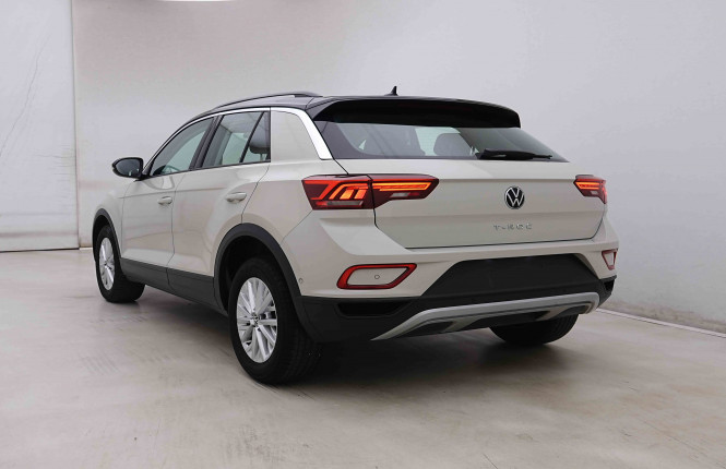 VOLKSWAGEN_VOLKSWAGEN_T_ROC_2653720_26.jpg VOLKSWAGEN_VOLKSWAGEN_T_ROC_2653720_26.jpg