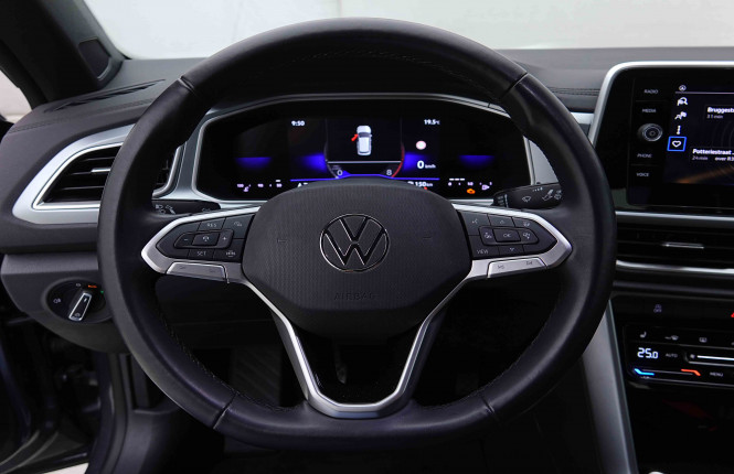 VOLKSWAGEN_VOLKSWAGEN_T_ROC_2655291_11.jpg VOLKSWAGEN_VOLKSWAGEN_T_ROC_2655291_11.jpg