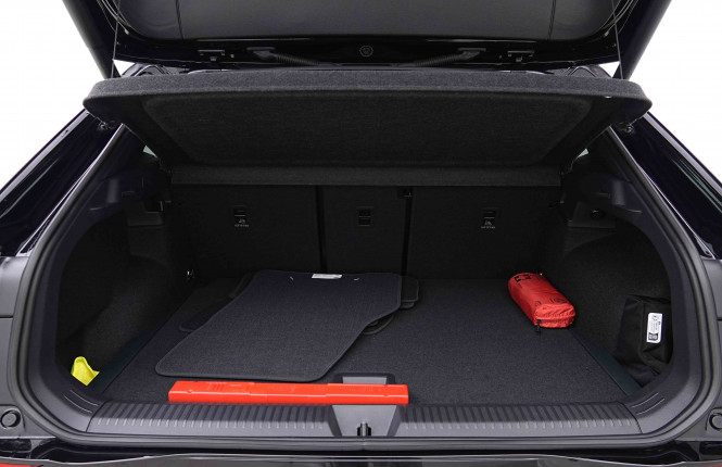 VOLKSWAGEN_VOLKSWAGEN_T_ROC_2655494_5.jpg VOLKSWAGEN_VOLKSWAGEN_T_ROC_2655494_5.jpg