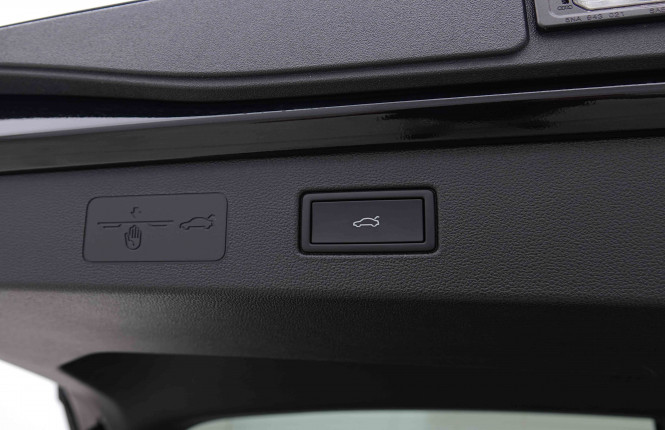 VOLKSWAGEN_VOLKSWAGEN_T_ROC_2655498_6.jpg