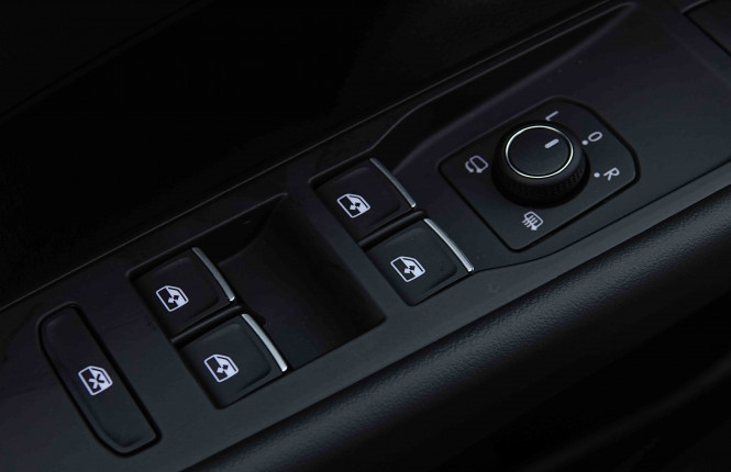 VOLKSWAGEN_VOLKSWAGEN_T_ROC_2655500_23.jpg VOLKSWAGEN_VOLKSWAGEN_T_ROC_2655500_23.jpg