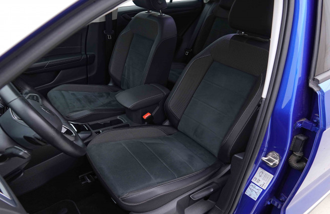 VOLKSWAGEN_VOLKSWAGEN_T_ROC_2655523_6.jpg VOLKSWAGEN_VOLKSWAGEN_T_ROC_2655523_6.jpg