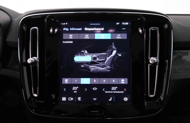 VOLVO_VOLVO_C40_2548458_16.jpg