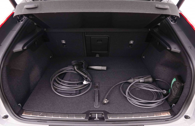 VOLVO_VOLVO_C40_2548458_5.jpg