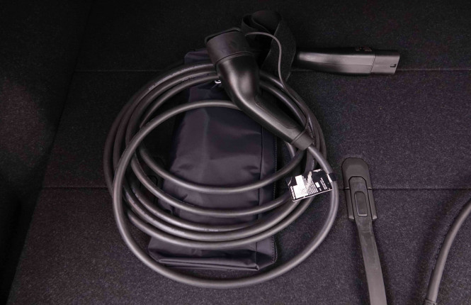 VOLVO_VOLVO_C40_2548458_7.jpg