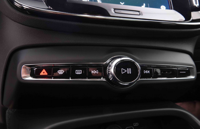 VOLVO_VOLVO_C40_2548688_14.jpg