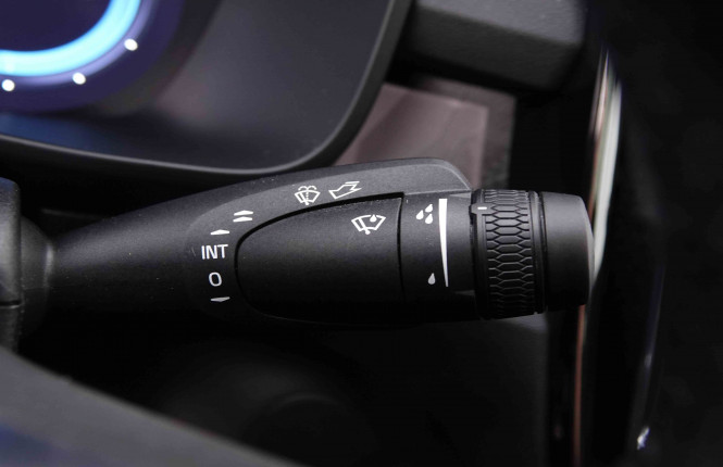 VOLVO_VOLVO_C40_2548688_17.jpg