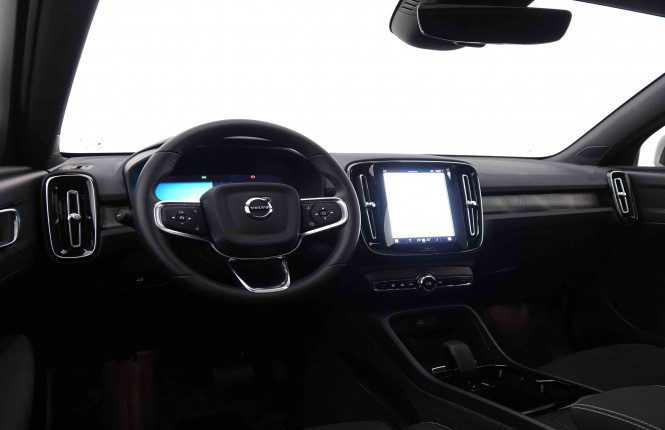 VOLVO_VOLVO_C40_2548688_8.jpg