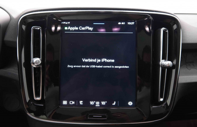 VOLVO_VOLVO_C40_2549803_15.jpg